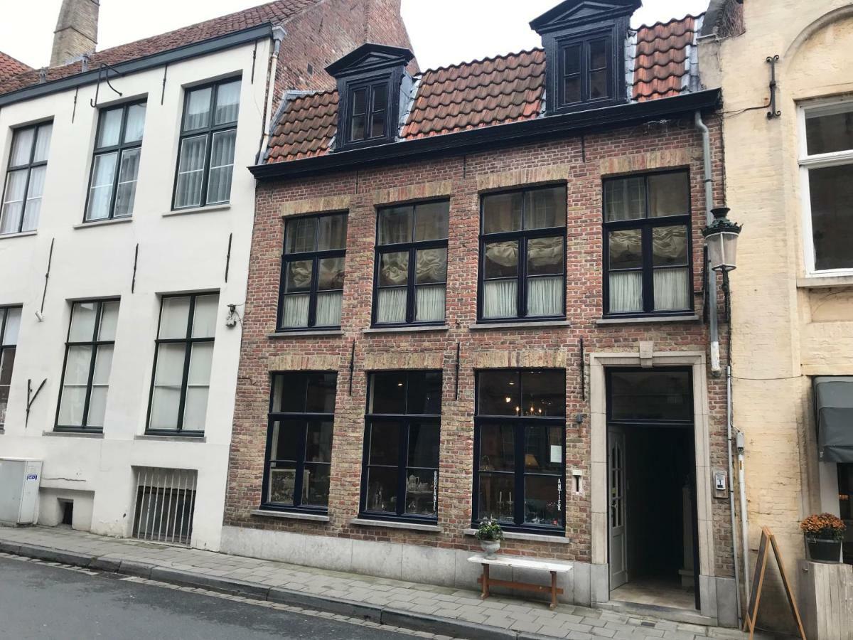 Guesthouse Dijver - Serene Escape In The Heart Of Historic Bruges Exterior foto